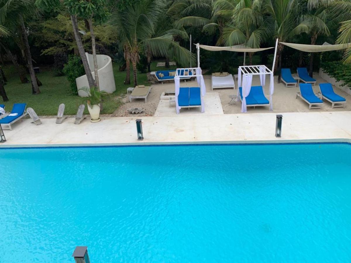 The Villa Luxury Suites Hotel Diani Beach Bagian luar foto