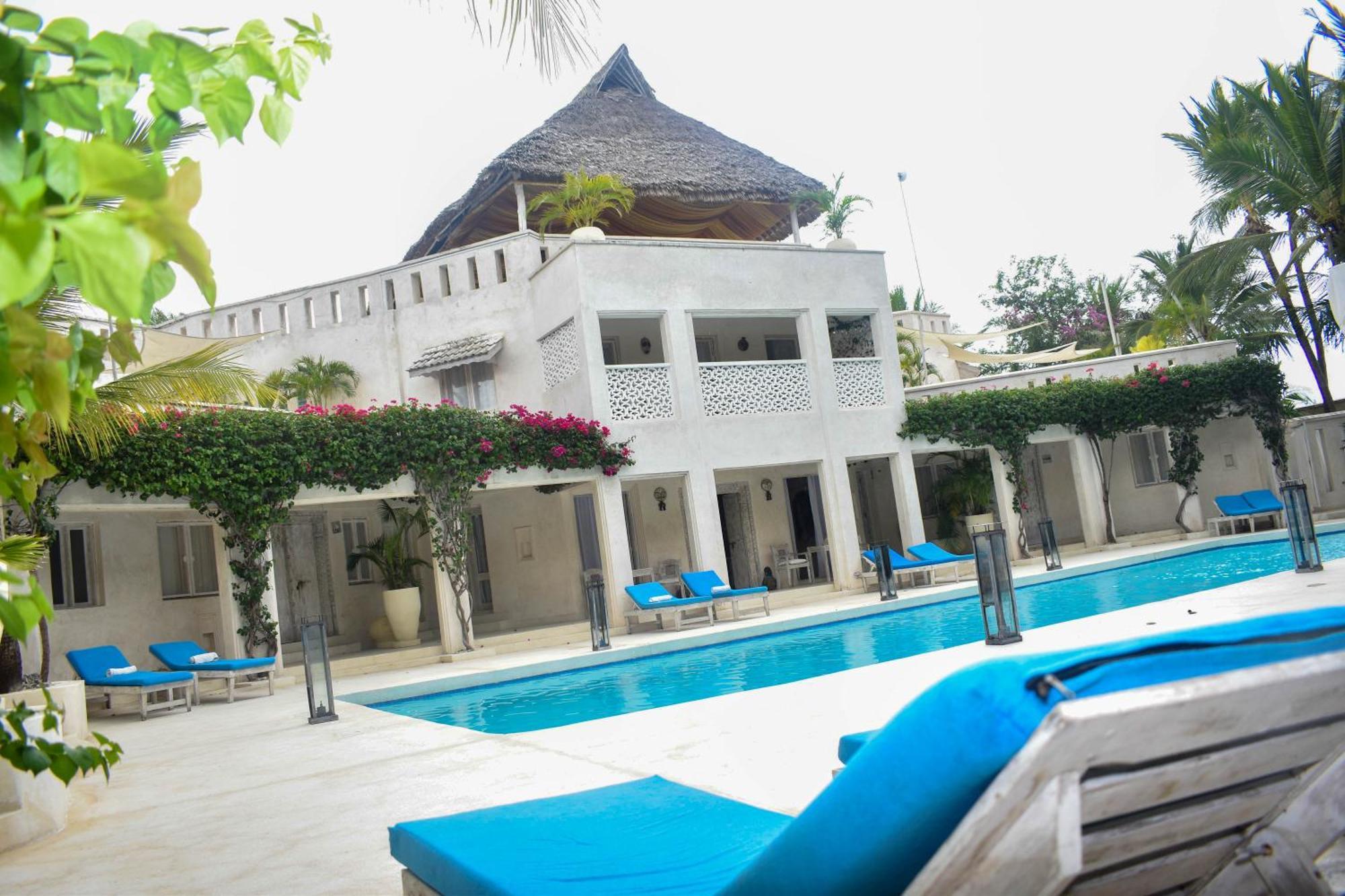 The Villa Luxury Suites Hotel Diani Beach Bagian luar foto